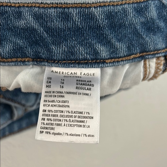American Eagle Outfitters Blue Classic Denim Jeans - Picture 2 of 4